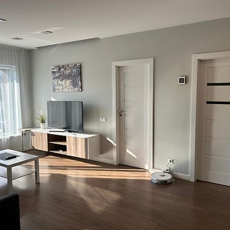 Your Home - Spacious Apartment In City Center, With Balcony & Self Check-In VNO Eksteriør billede