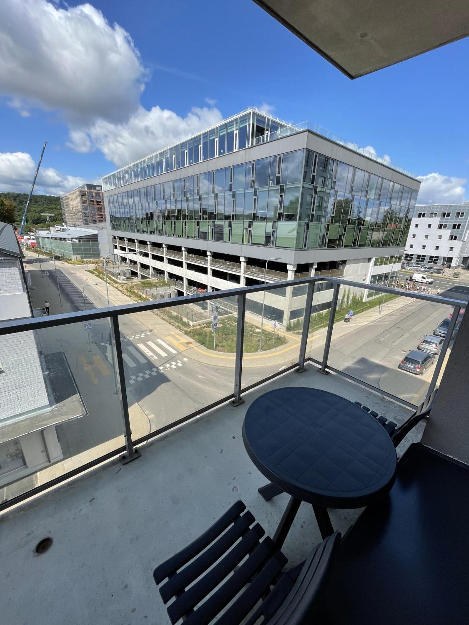 Your Home - Spacious Apartment In City Center, With Balcony & Self Check-In VNO Eksteriør billede