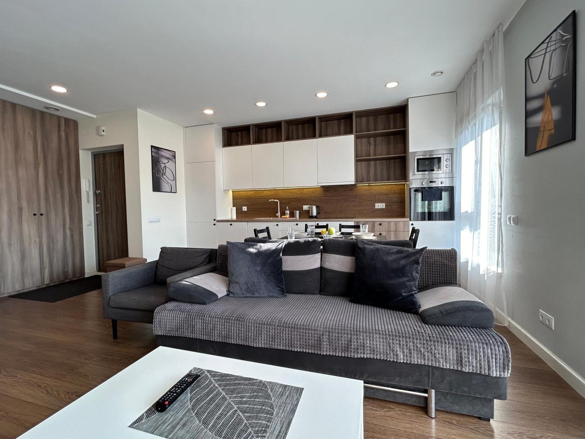 Your Home - Spacious Apartment In City Center, With Balcony & Self Check-In VNO Eksteriør billede