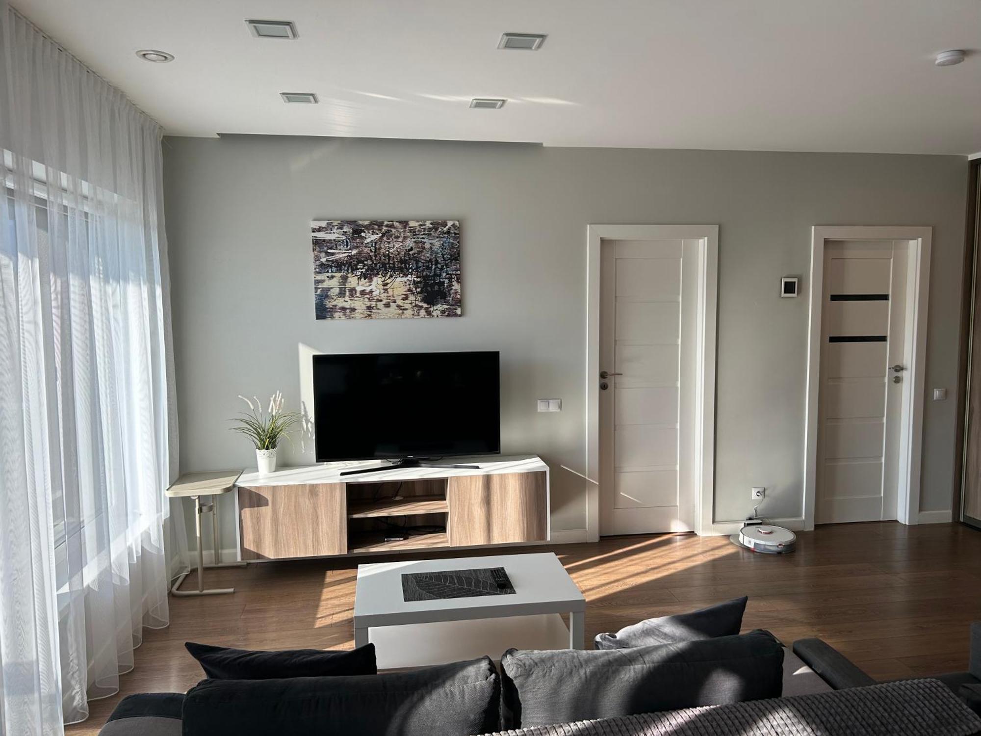Your Home - Spacious Apartment In City Center, With Balcony & Self Check-In VNO Eksteriør billede