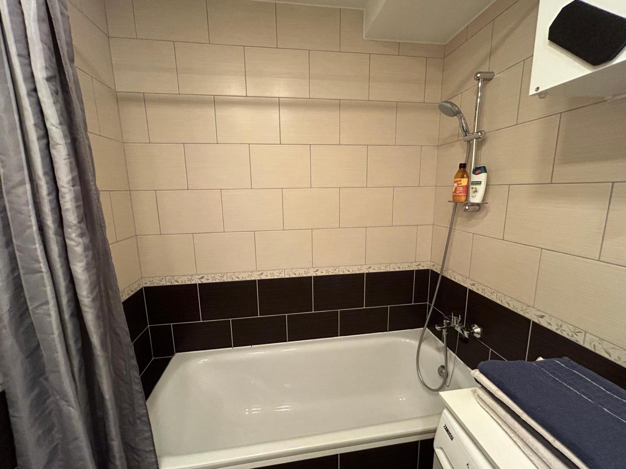 Your Home - Spacious Apartment In City Center, With Balcony & Self Check-In VNO Eksteriør billede