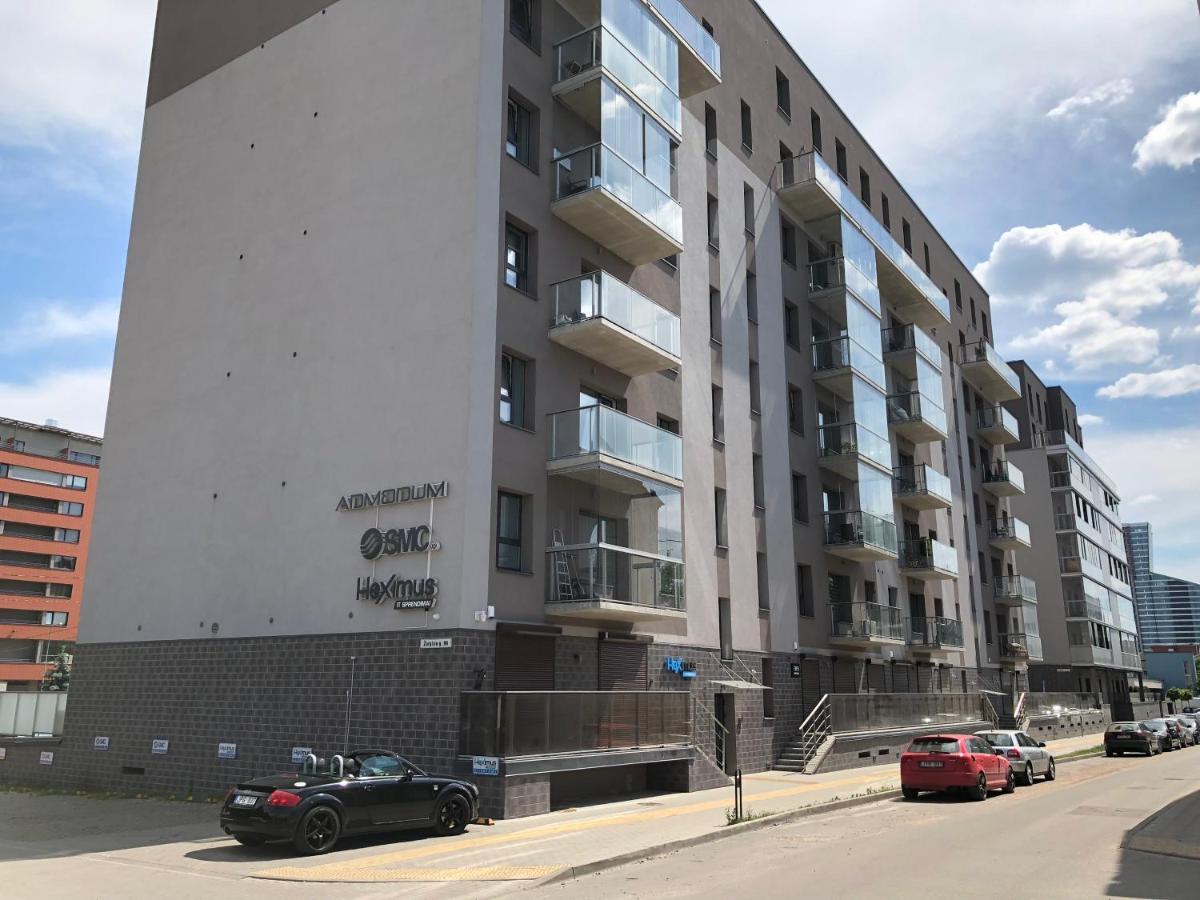 Your Home - Spacious Apartment In City Center, With Balcony & Self Check-In VNO Eksteriør billede